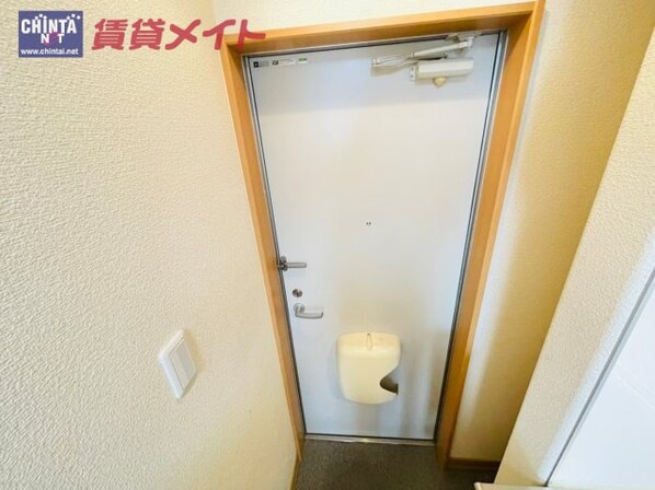 ノイハウスⅡの物件内観写真